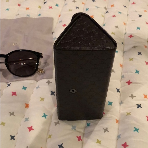 GUCCI Womens Sunglasses